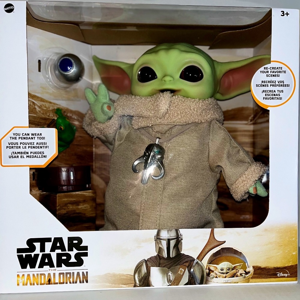 Star Wars Grogru (Baby Yoda) from the Mandalorian with 4 Accessories